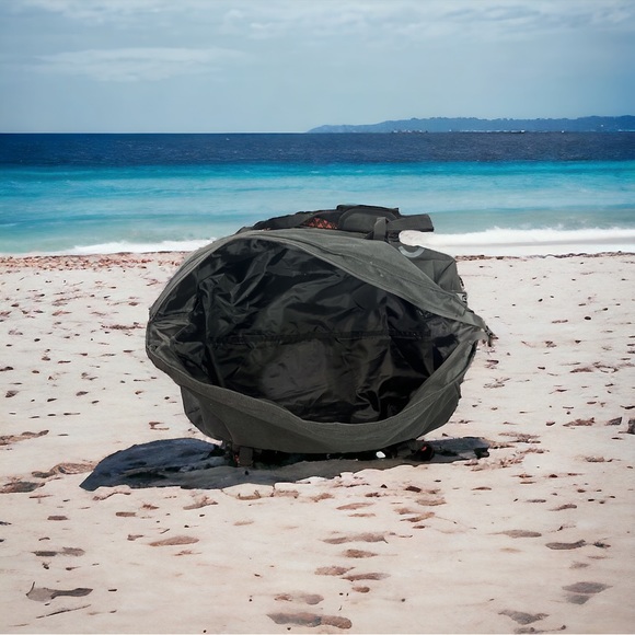 Chipotle Restaurant Catering Takeout Duffel Bag - Picture 5 of 8